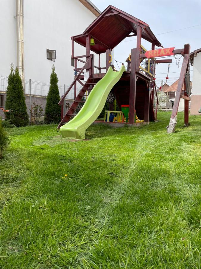 Pensiunea Casa Rica Călimăneşti Eksteriør bilde